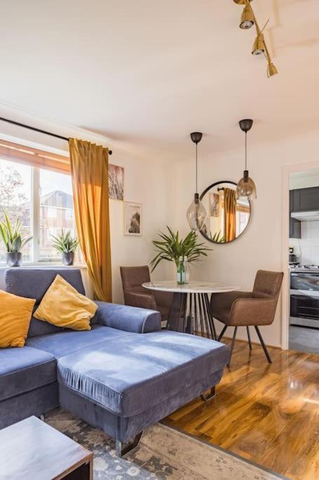 Bright &Spacious One Bedroom Flat Off Canary Wharf Londres Extérieur photo