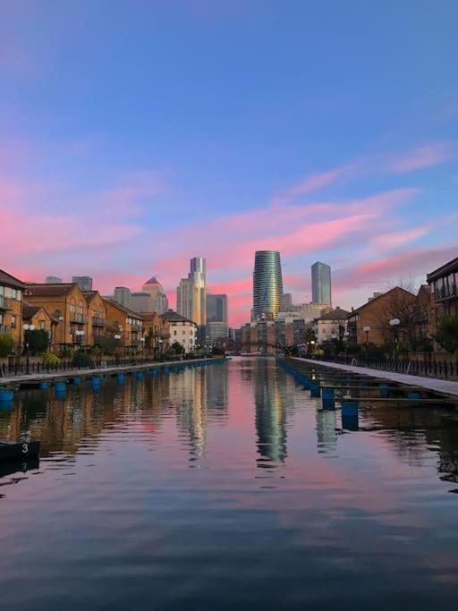 Bright &Spacious One Bedroom Flat Off Canary Wharf Londres Extérieur photo